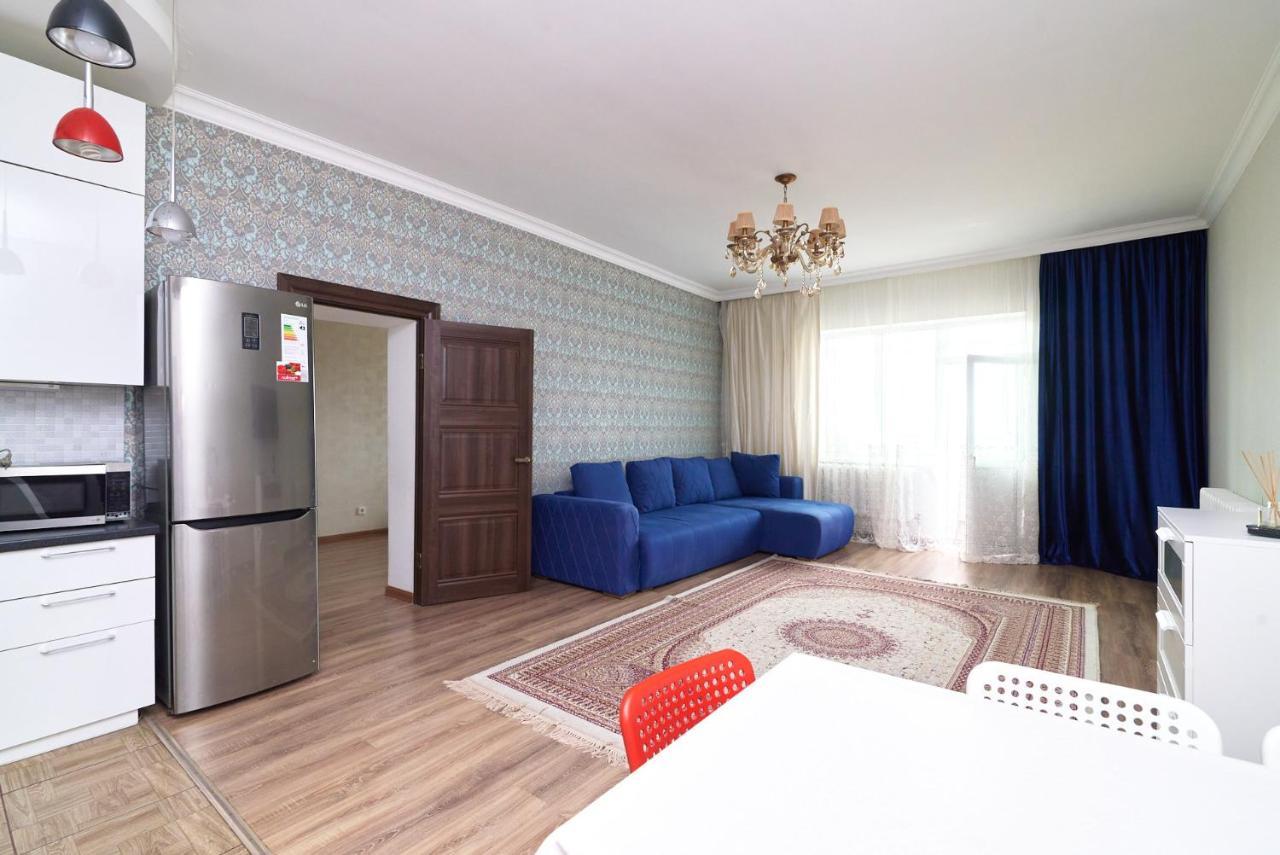 Appartement Квартира В Самом Центре Столицы Казахстана à Astana Extérieur photo