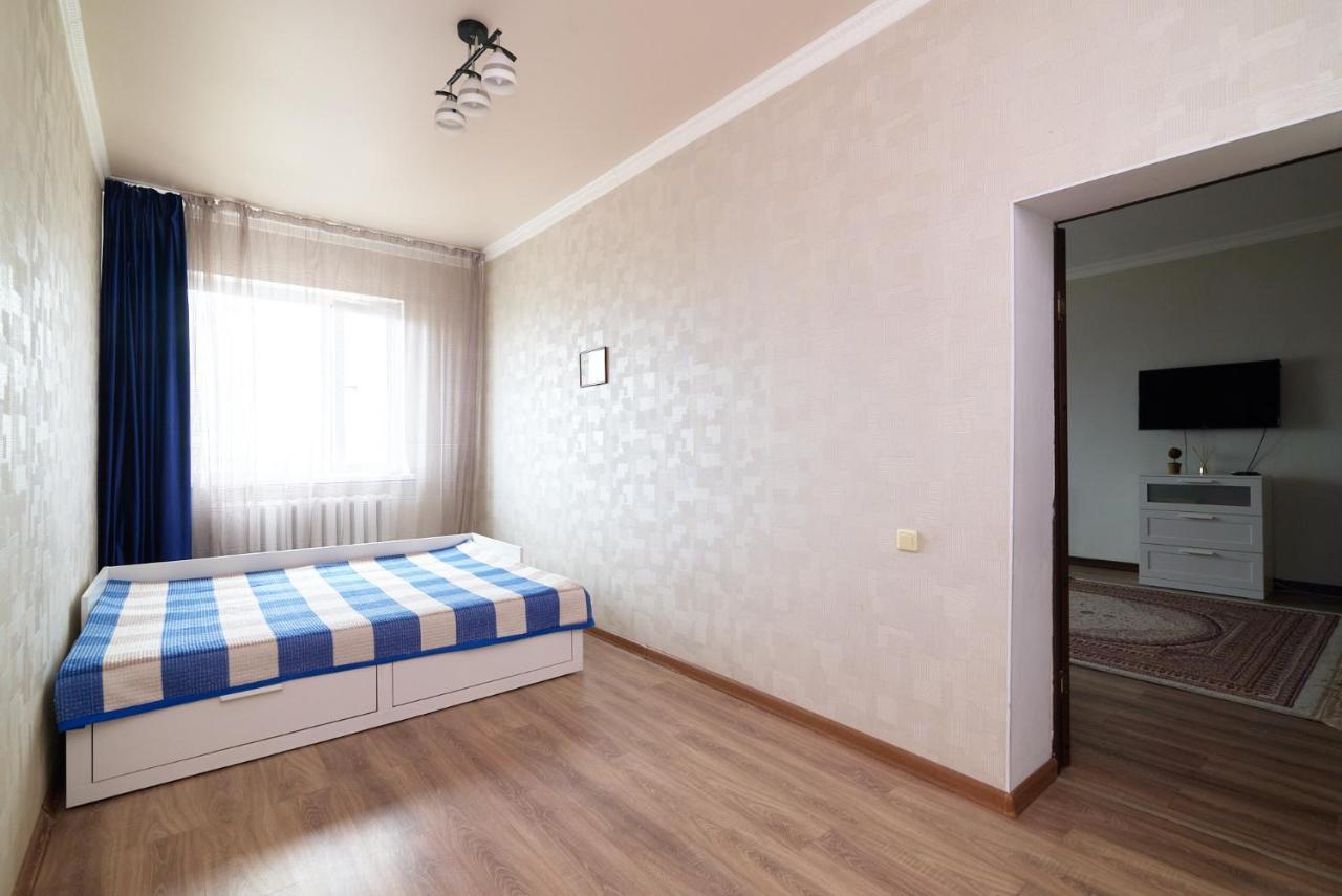 Appartement Квартира В Самом Центре Столицы Казахстана à Astana Extérieur photo